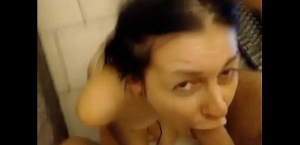  Girlfriend got heavy shower cum on face